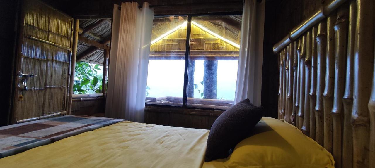 מונאר Fab - Bamboo Hut With Open Shower מראה חיצוני תמונה