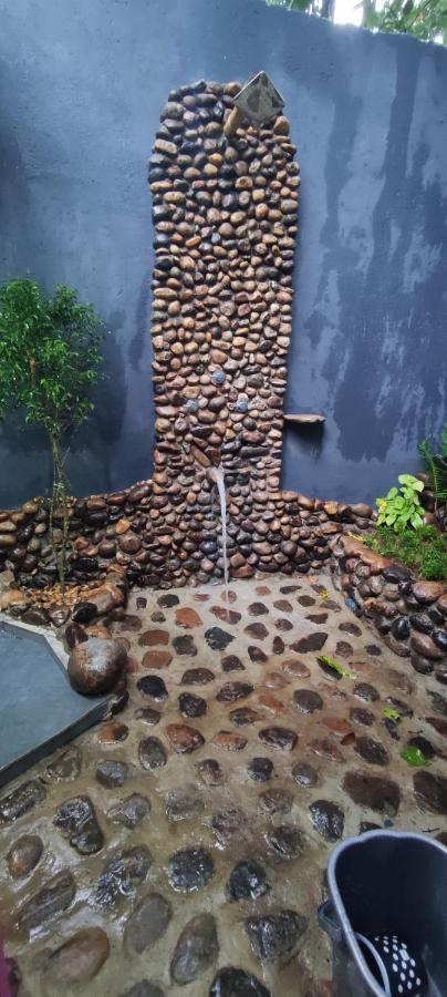 מונאר Fab - Bamboo Hut With Open Shower מראה חיצוני תמונה