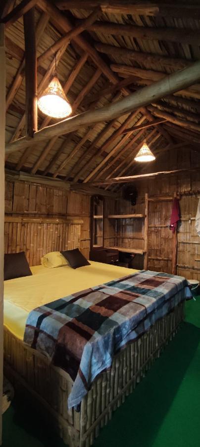 מונאר Fab - Bamboo Hut With Open Shower מראה חיצוני תמונה